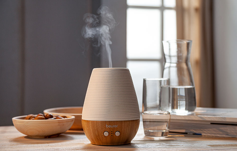 Aroma-Diffuser verbreitet angenehmen Raumduft