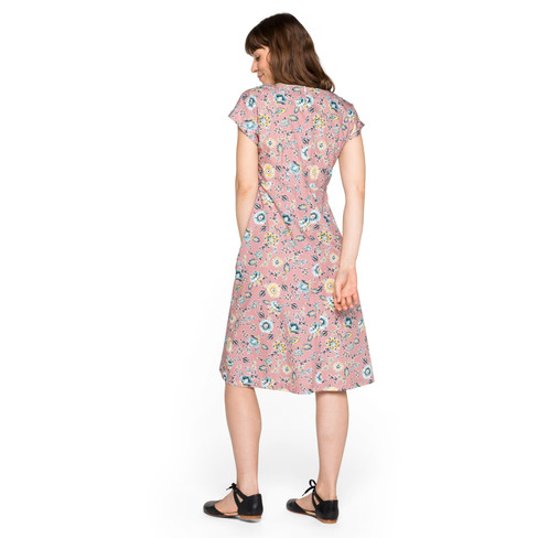 Ausgestelltes Kleid aus Bio-Baumwolle mit V-Ausschnitt, malve-gemustert