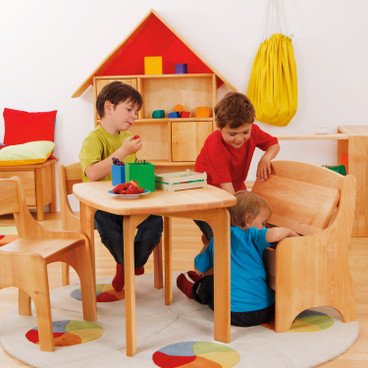Kindertisch aus Erlenholz