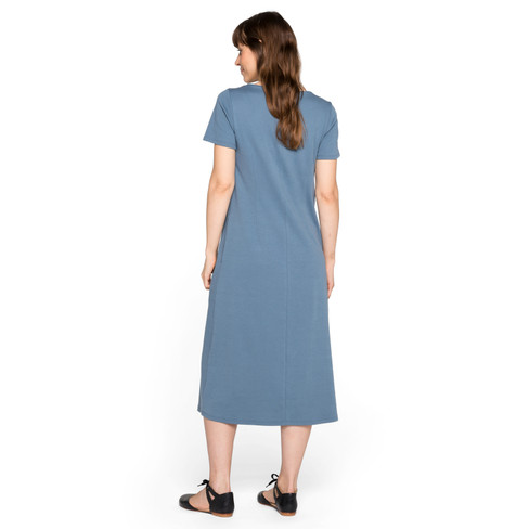 Jerseykleid aus Bio-Baumwolle mit Tunika-Ausschnitt und Knopfleiste, rauchblau